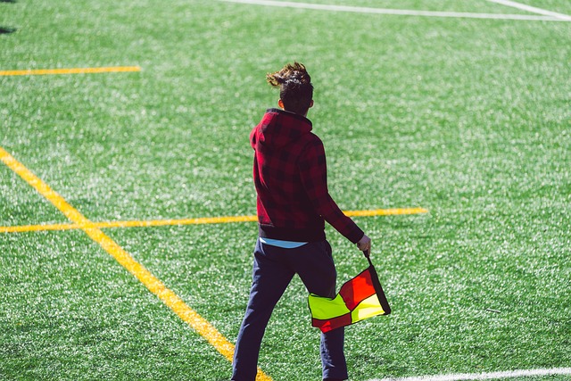 背后反映了 背后反映了